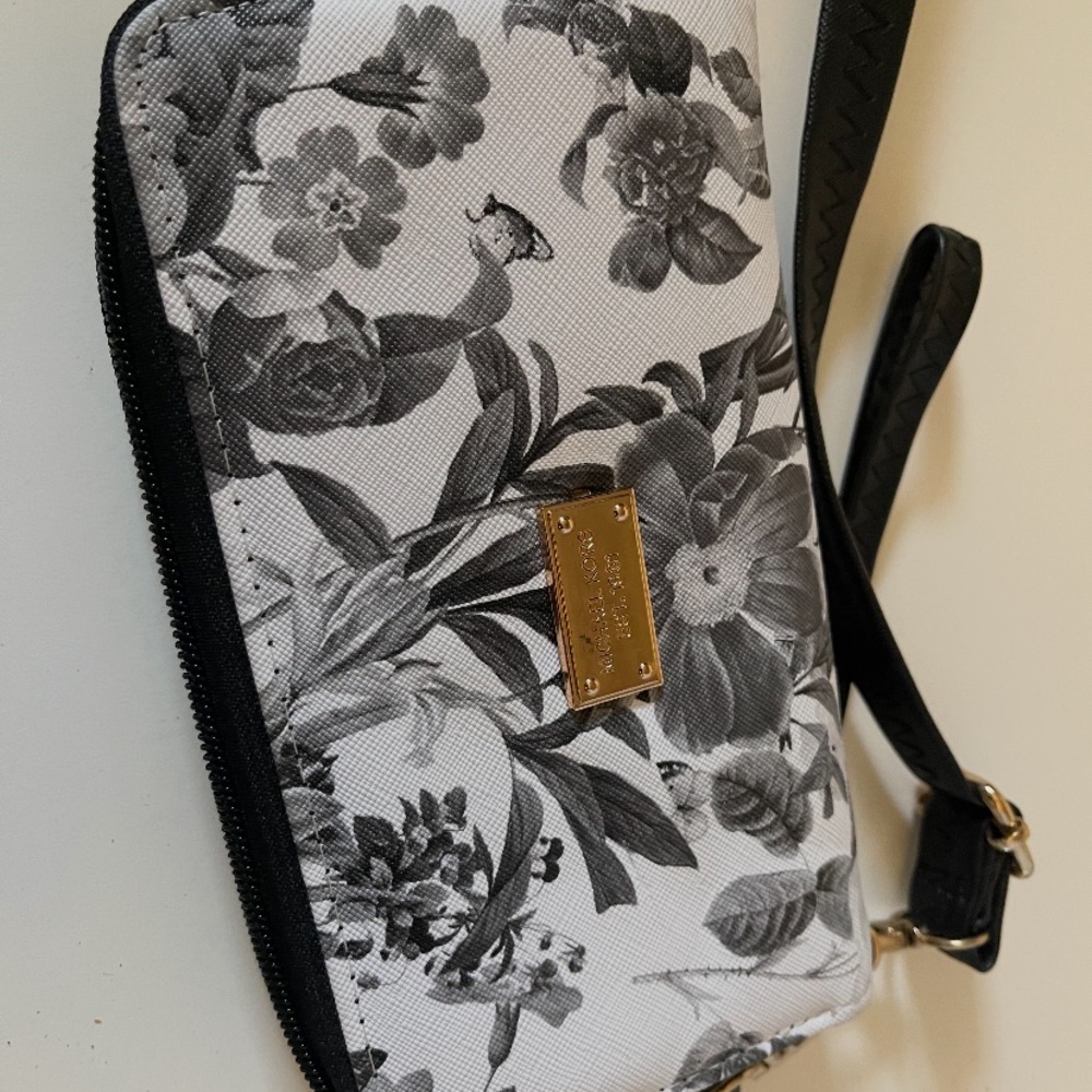 Michael Kors Black and White Floral Wristlet